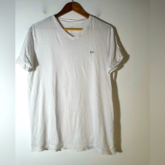 Armani Exchange Men's White V-Neck T-Shirt - Picture 1 of 3